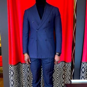 The Navy Wool / Silk / Linen suit